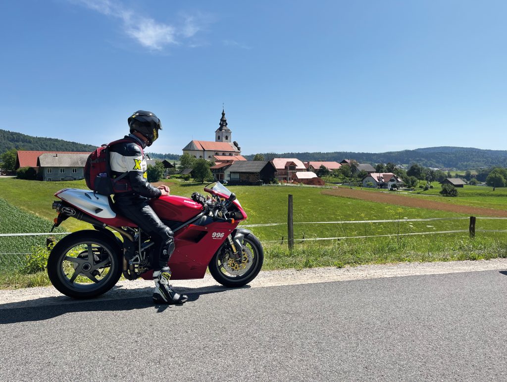 Reizen met de motor KicXstart blog