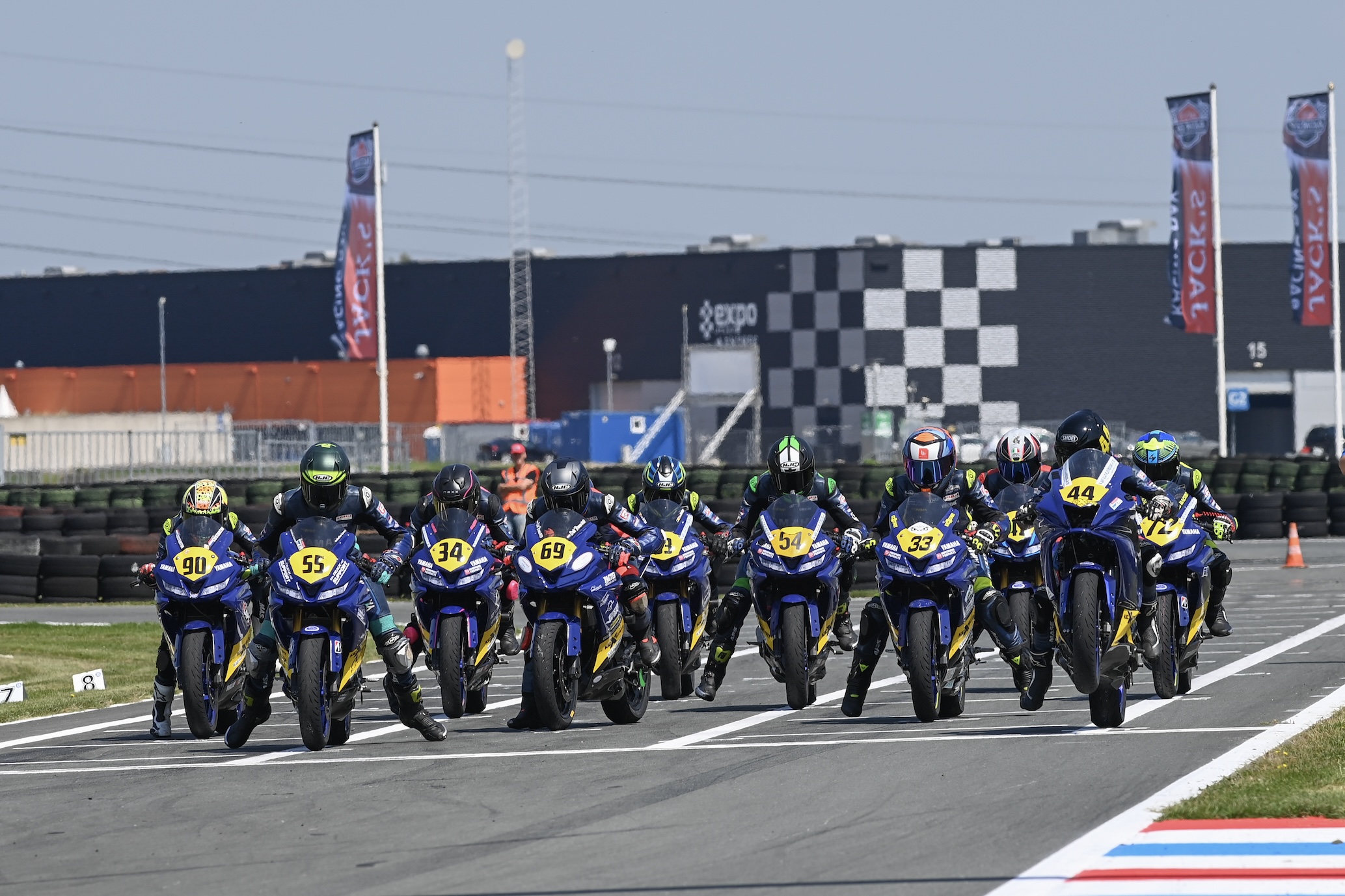 Yamaha R125 Cup