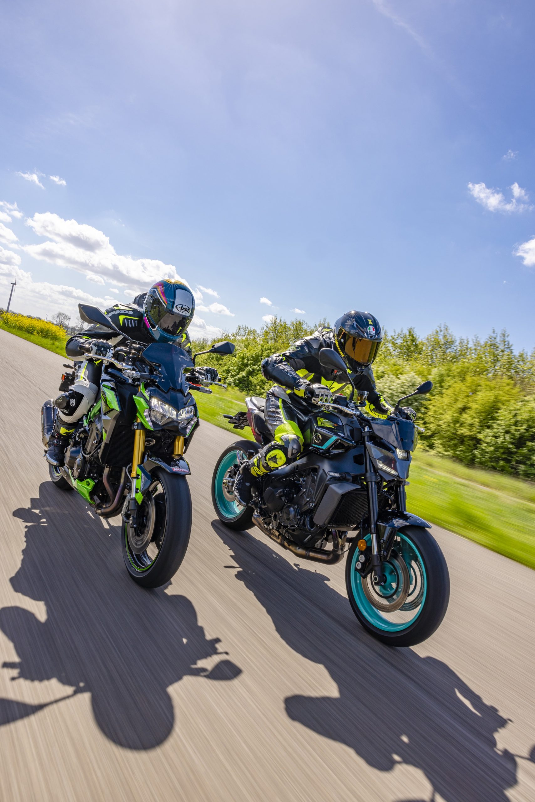 Yamaha MT-09 Kawasaki Z900 SE Performance