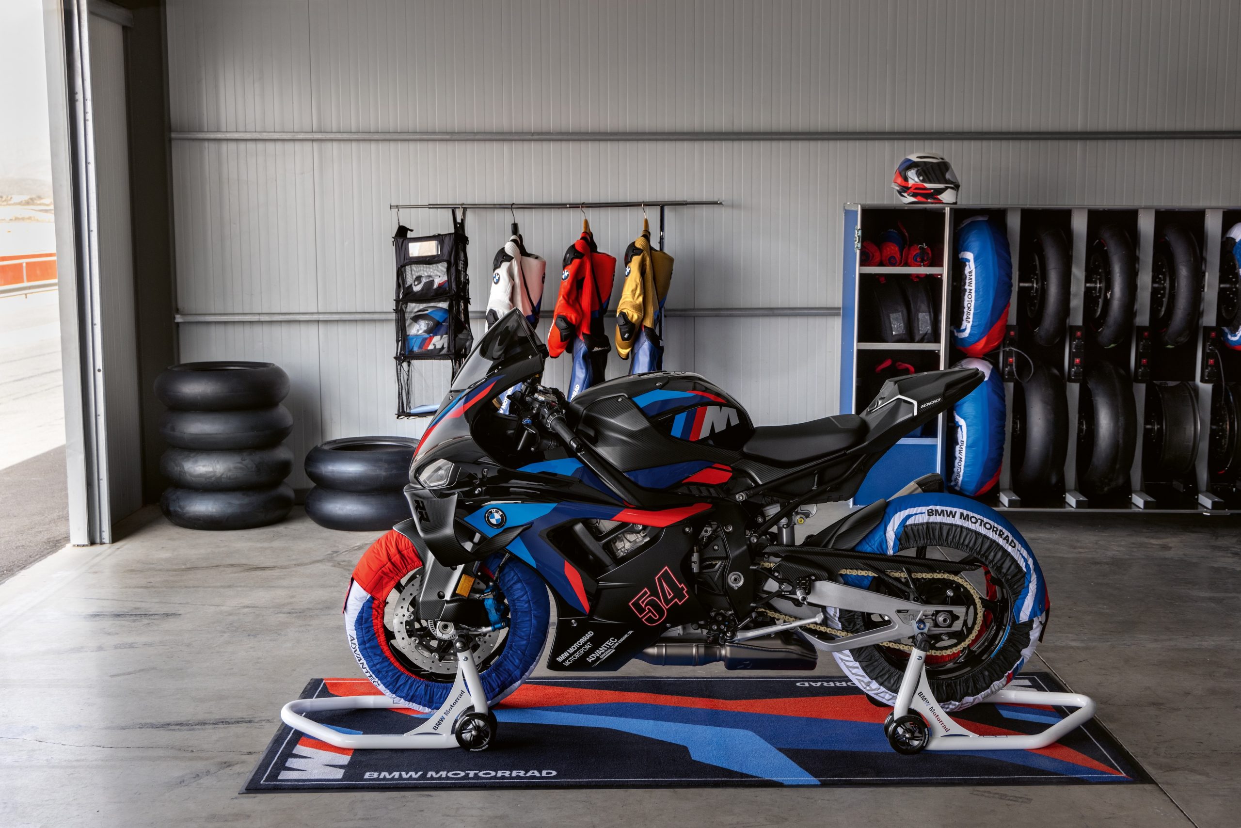 BMW M 1000 RR