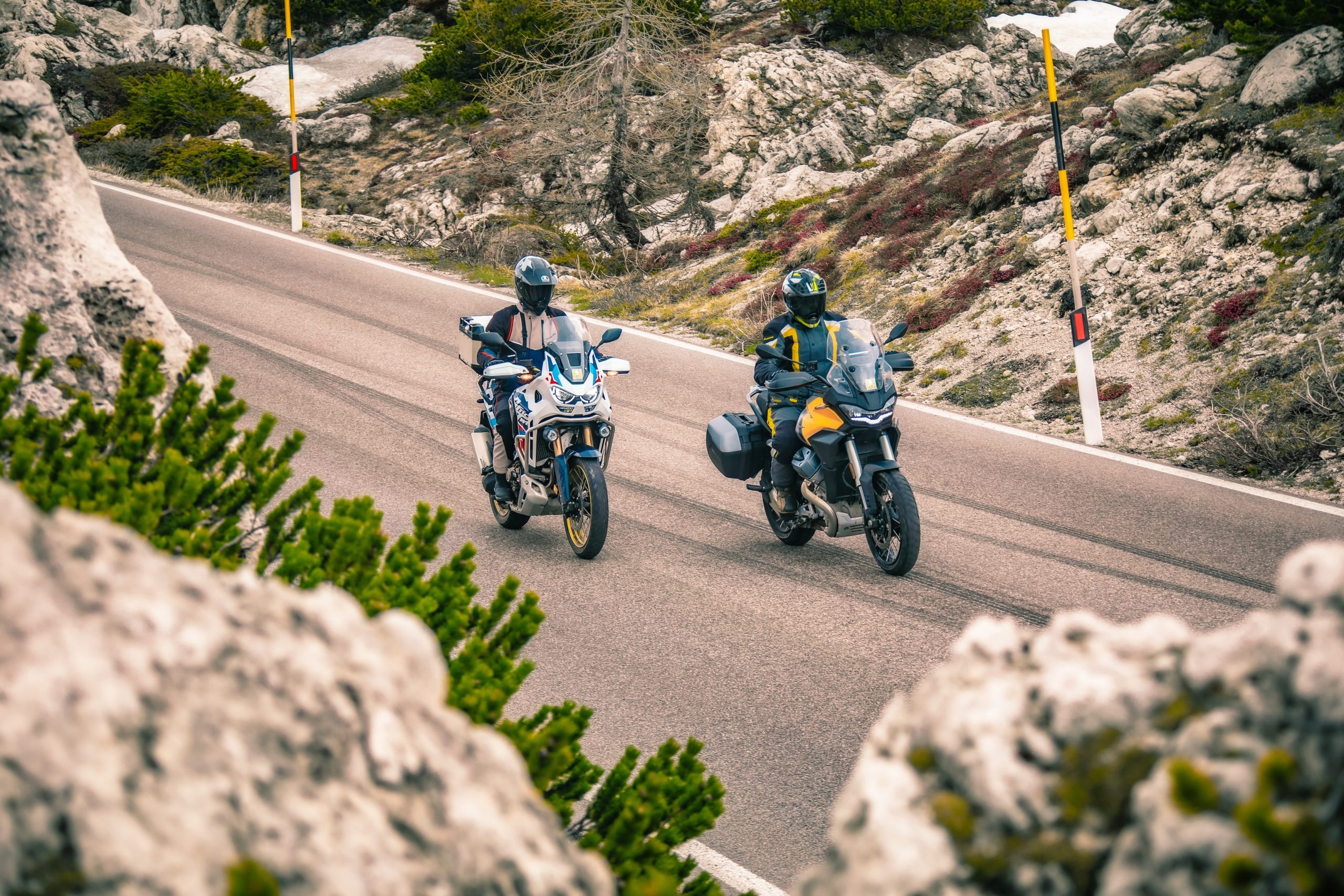 Moto Guzzi Stelvio Honda Africa Twin AS