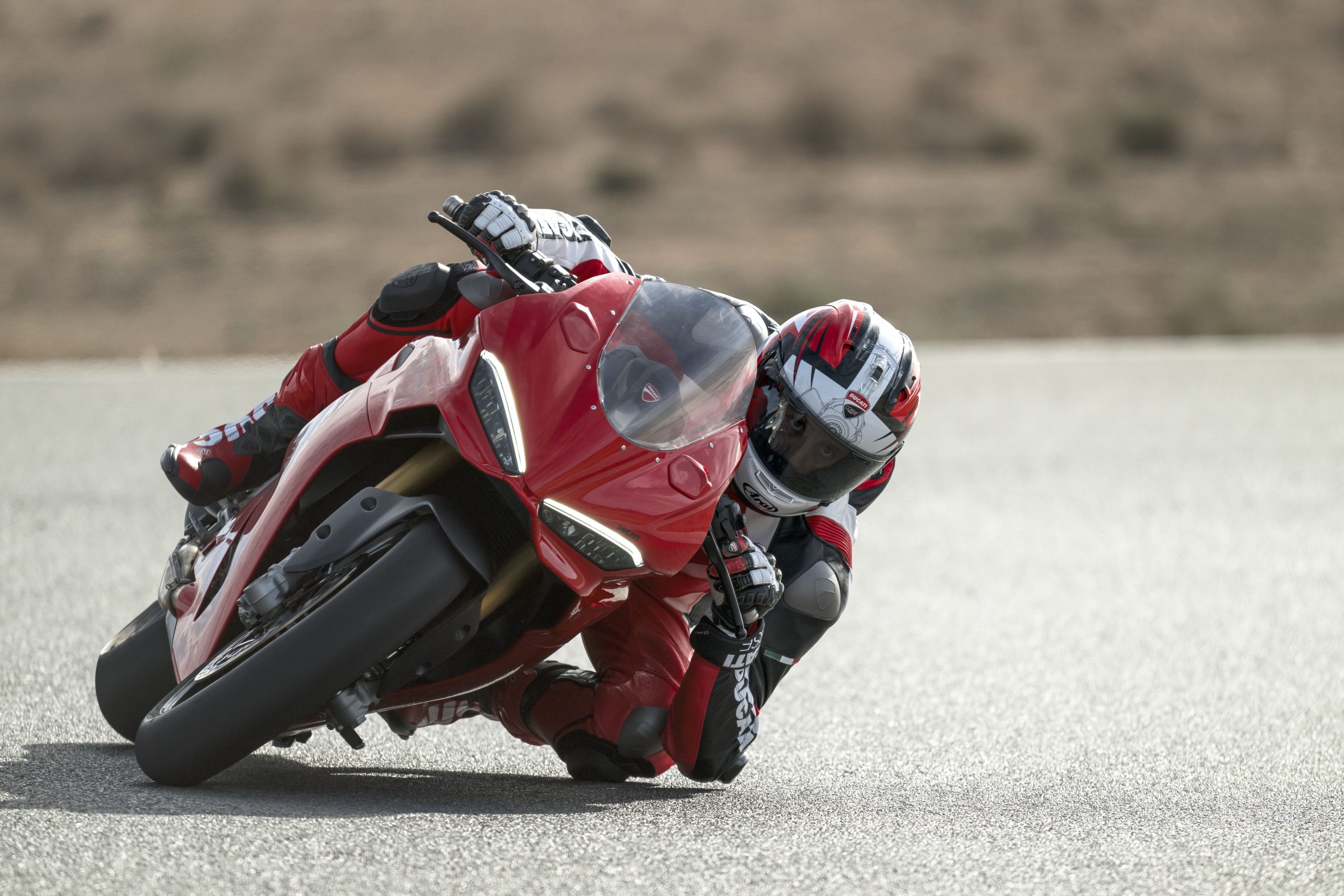 Ducati Panigale V2 S 2025