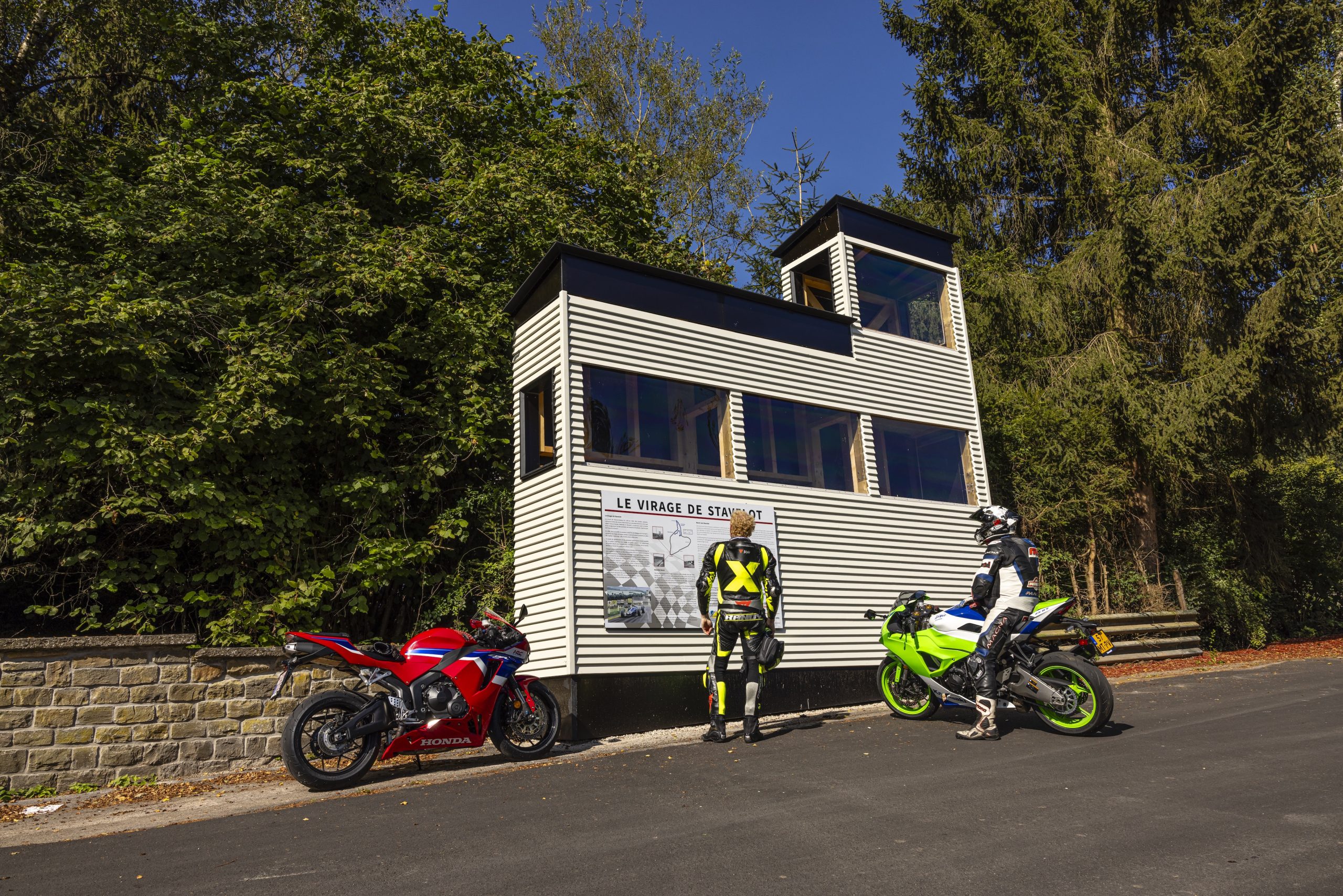 Supersports Vergelijk CBR600RR Ninja ZX-6R