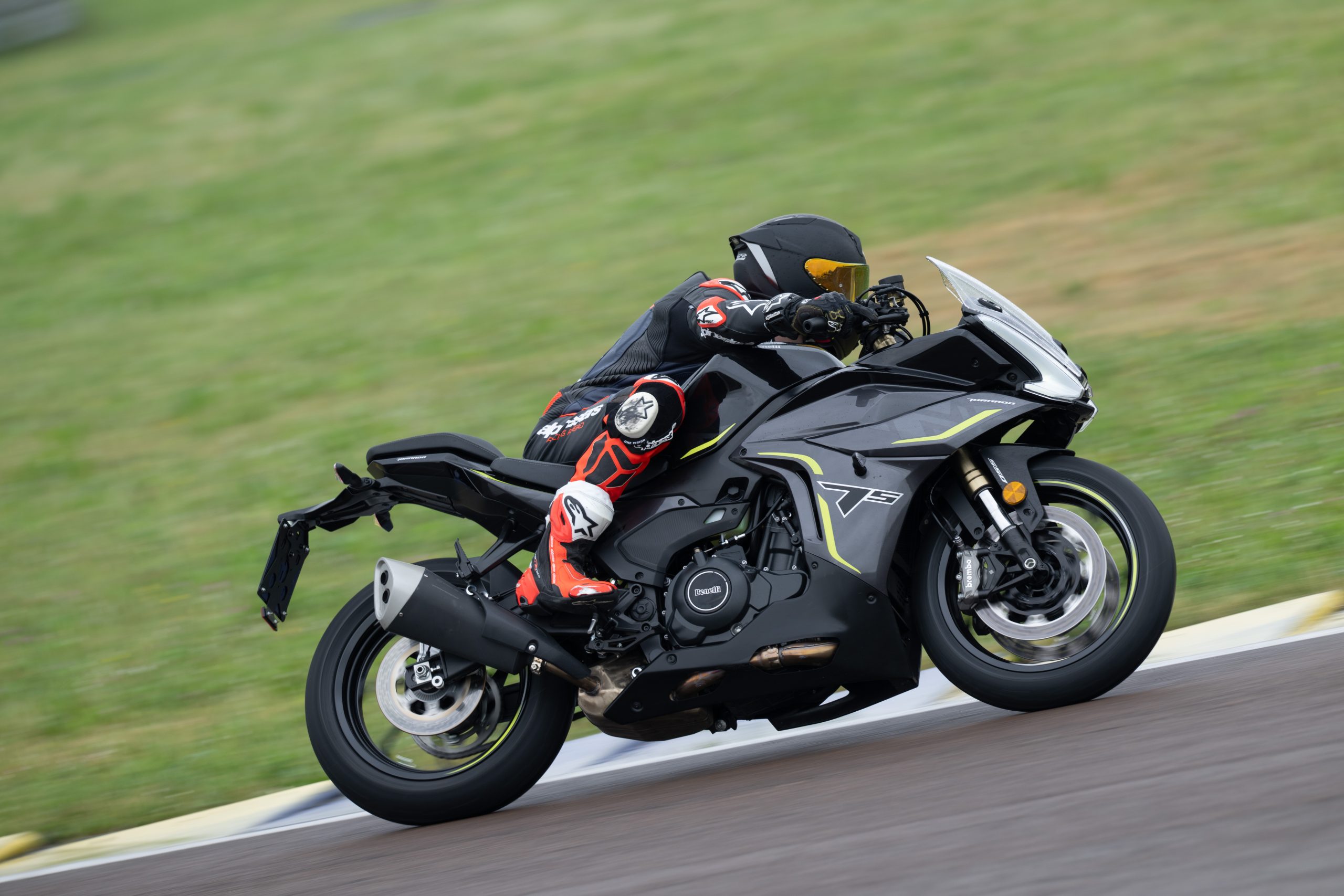 Benelli Tornado 550