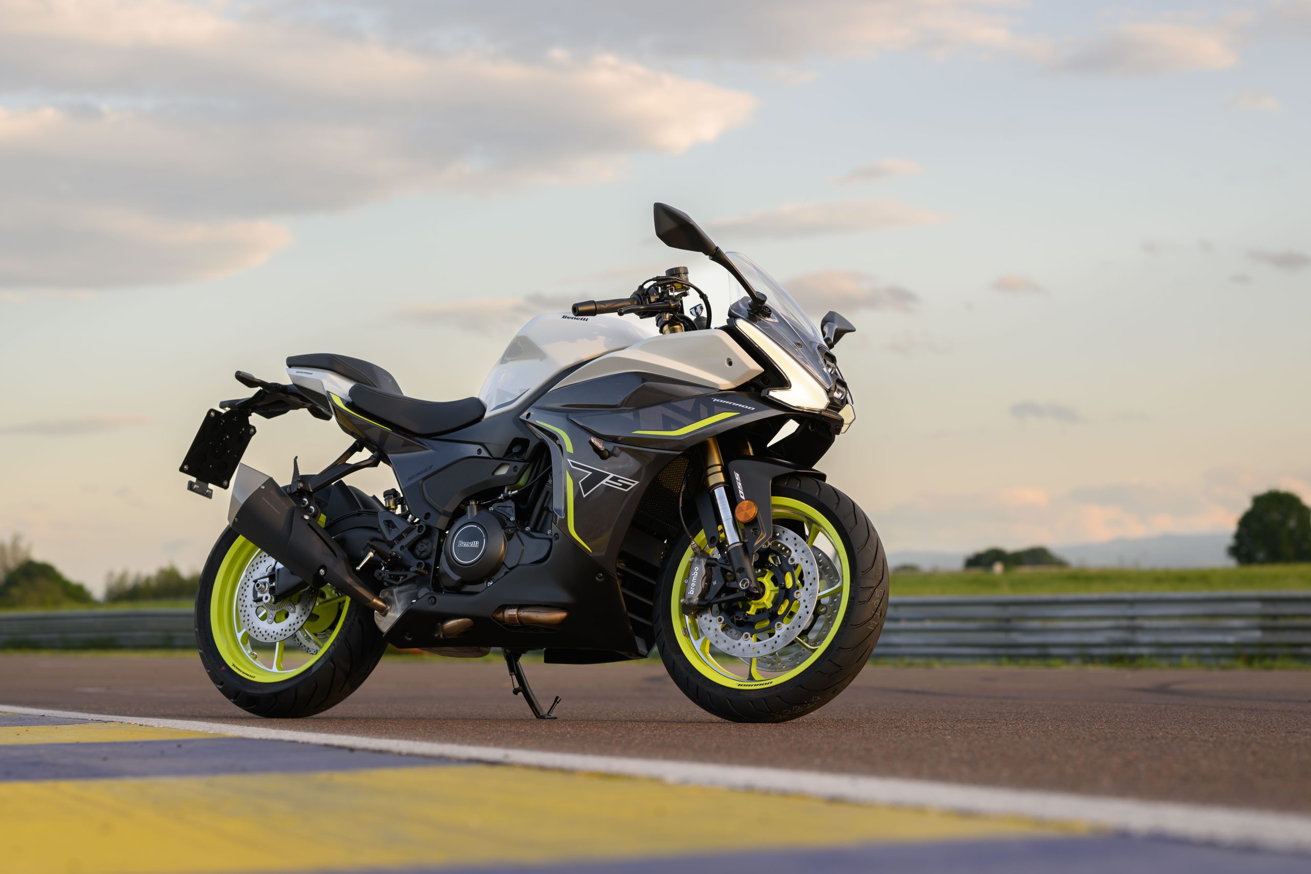 Benelli Tornado 550