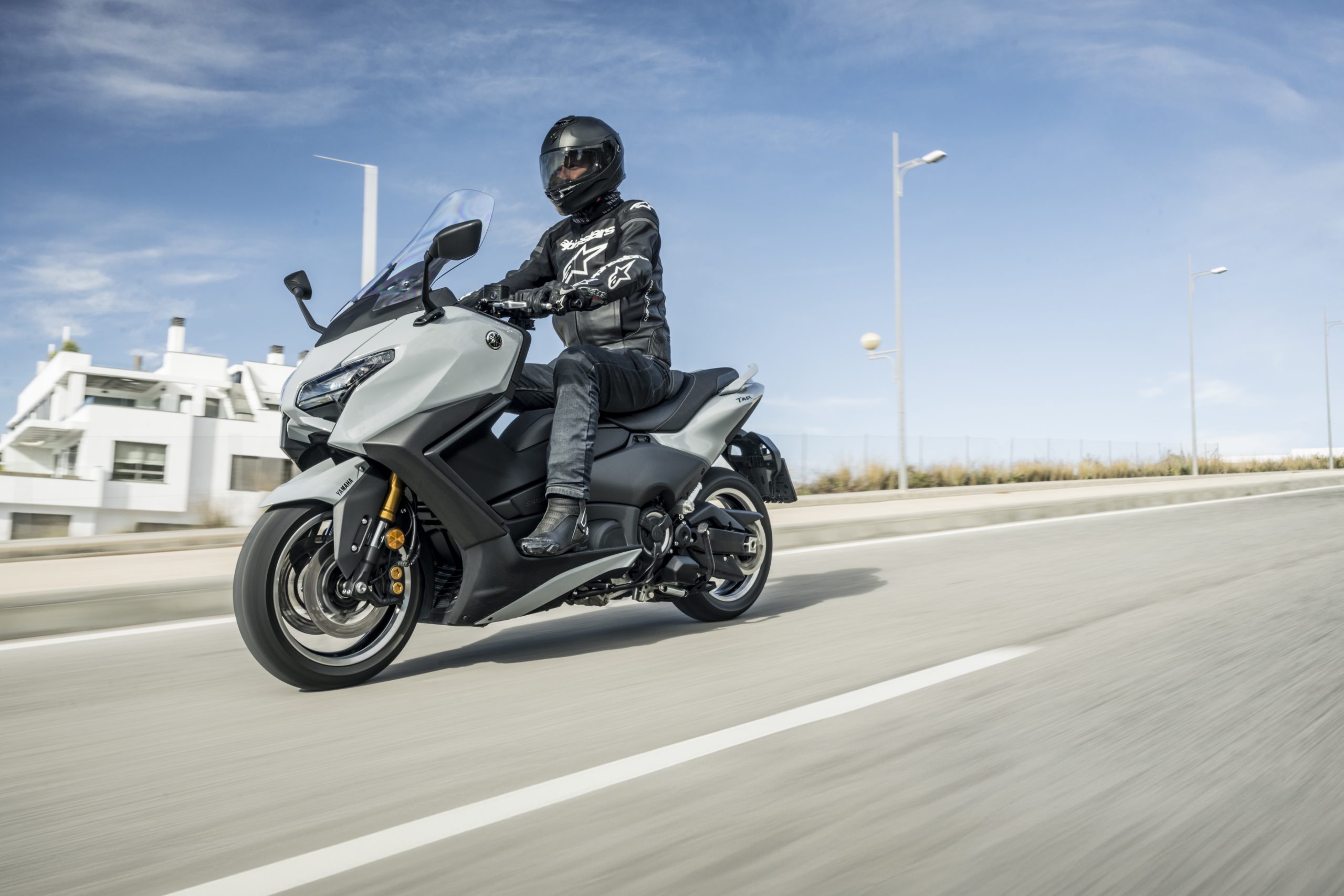 Yamaha TMAX Tech MAX