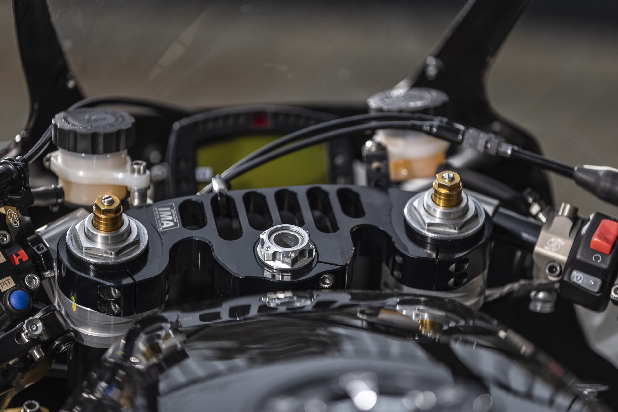 Yamaha FZ750