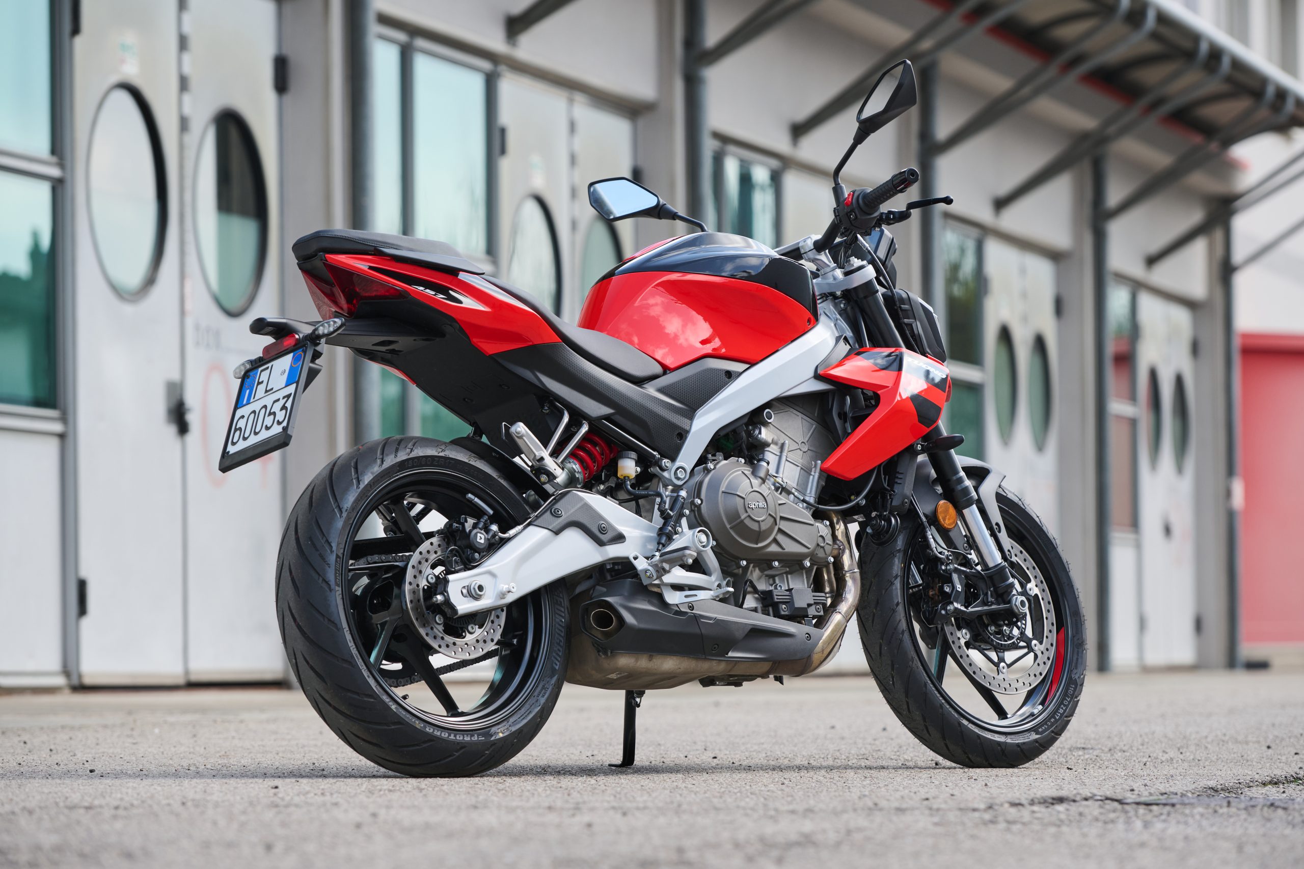 Aprilia Tuono 457