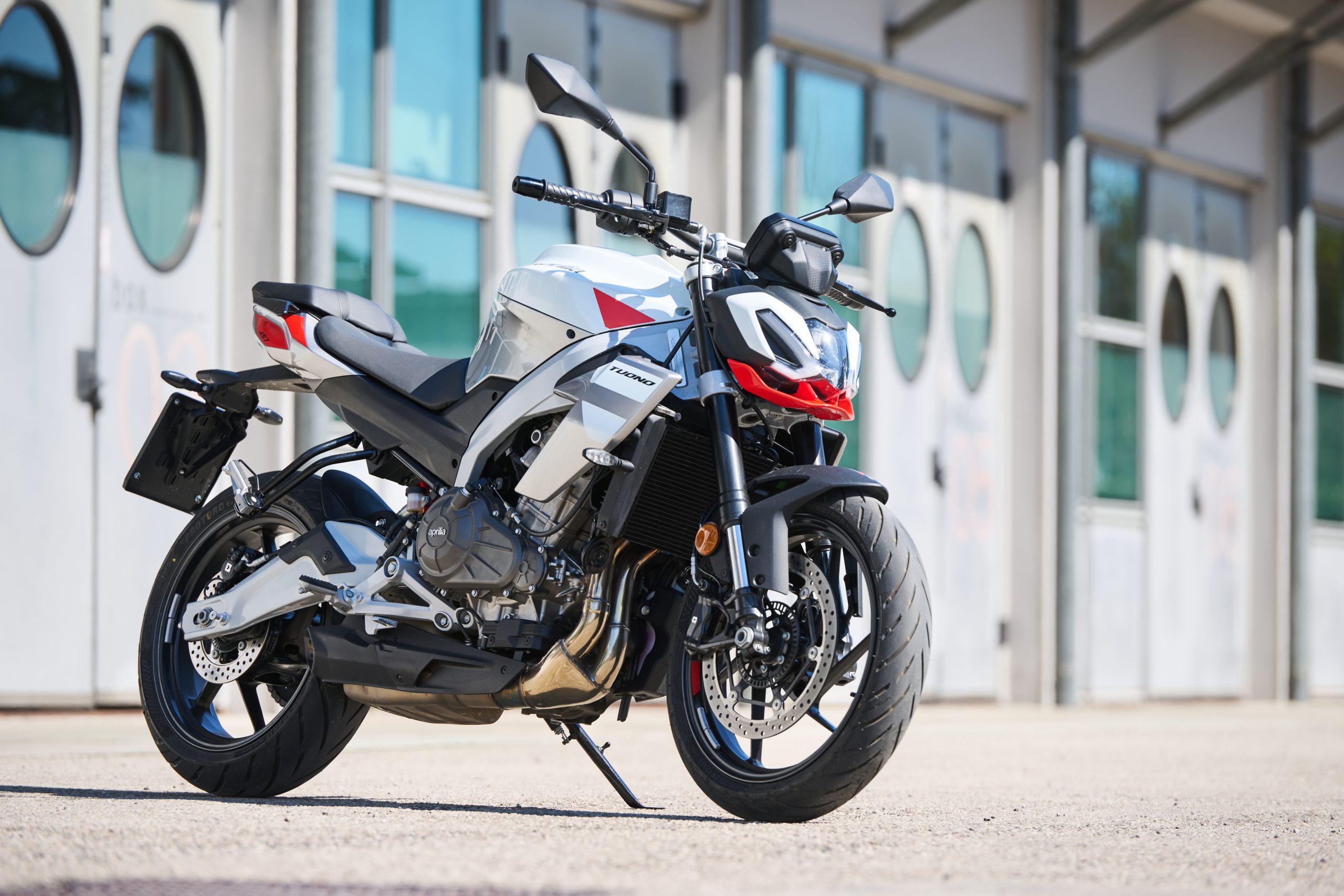Aprilia Tuono 457