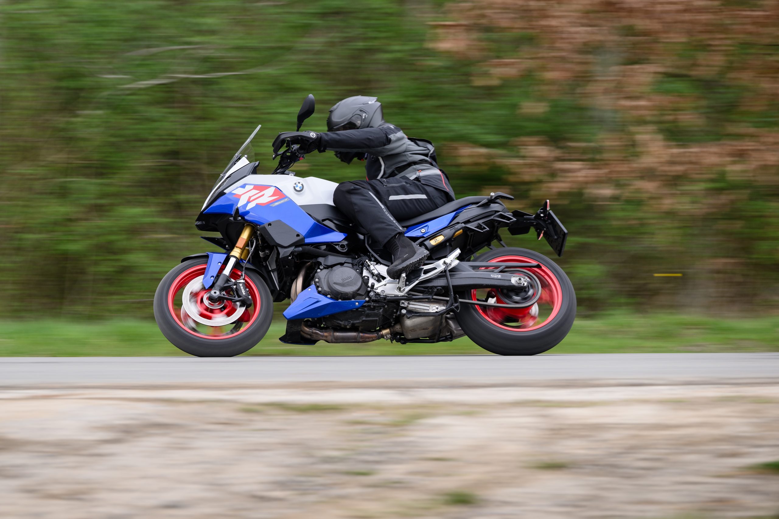 BMW F 900 XR