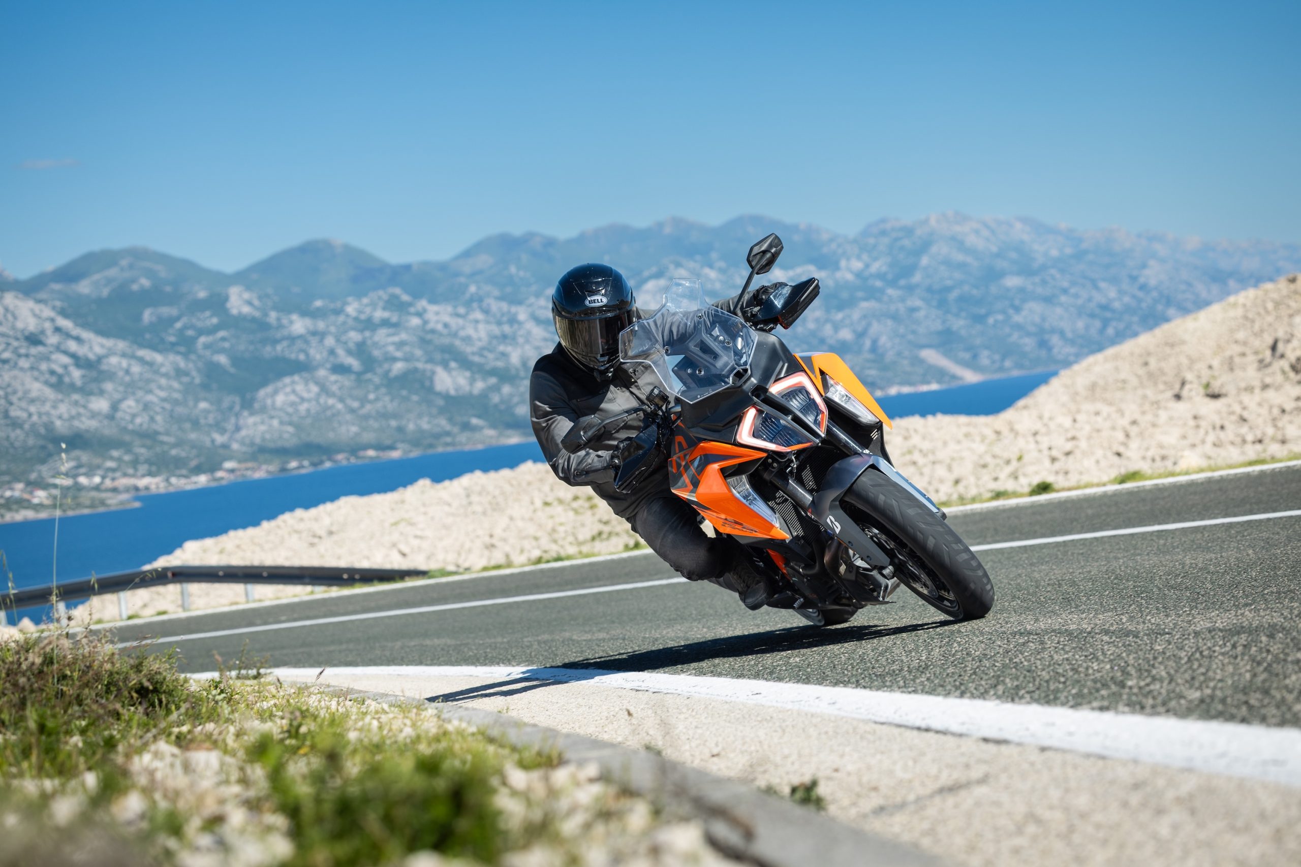 Bridgestone Battlax T33