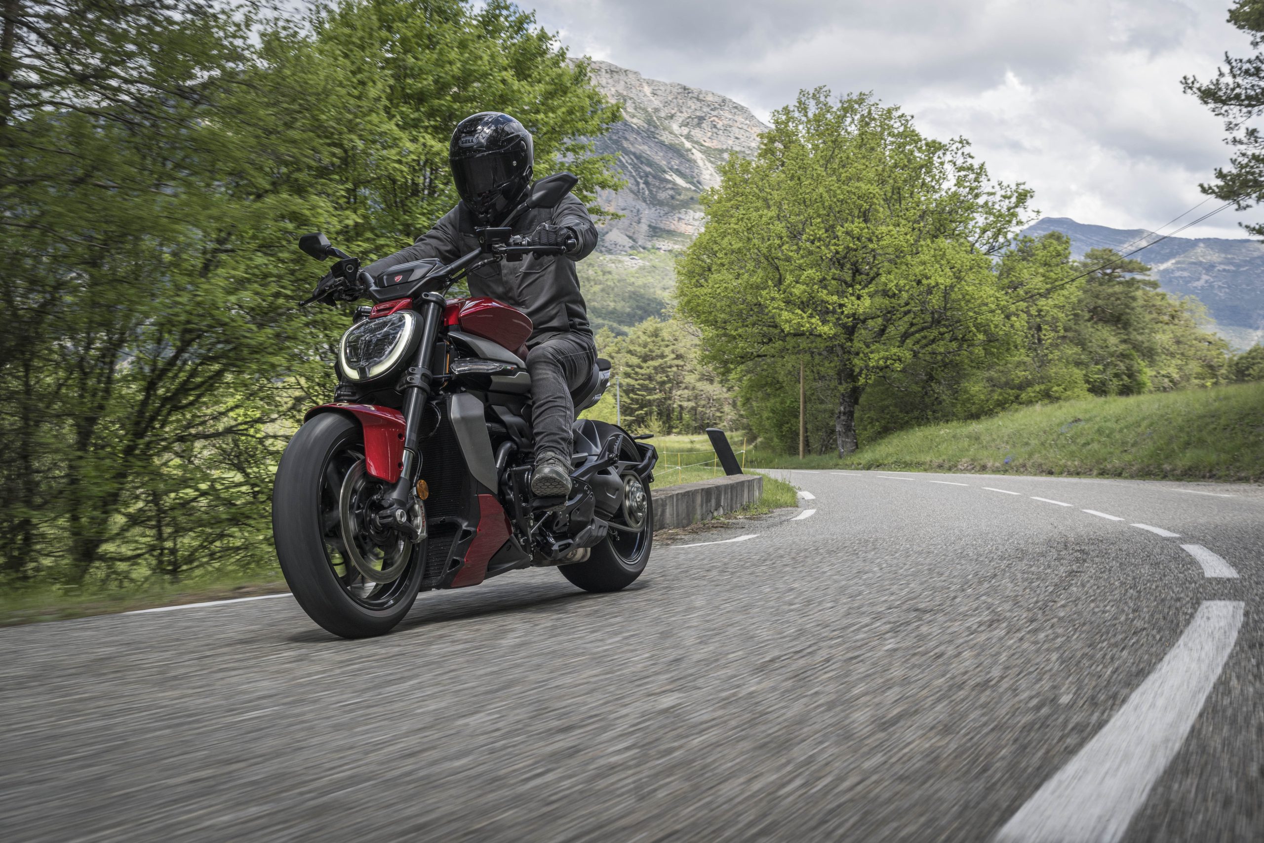 Ducati XDiavel V4