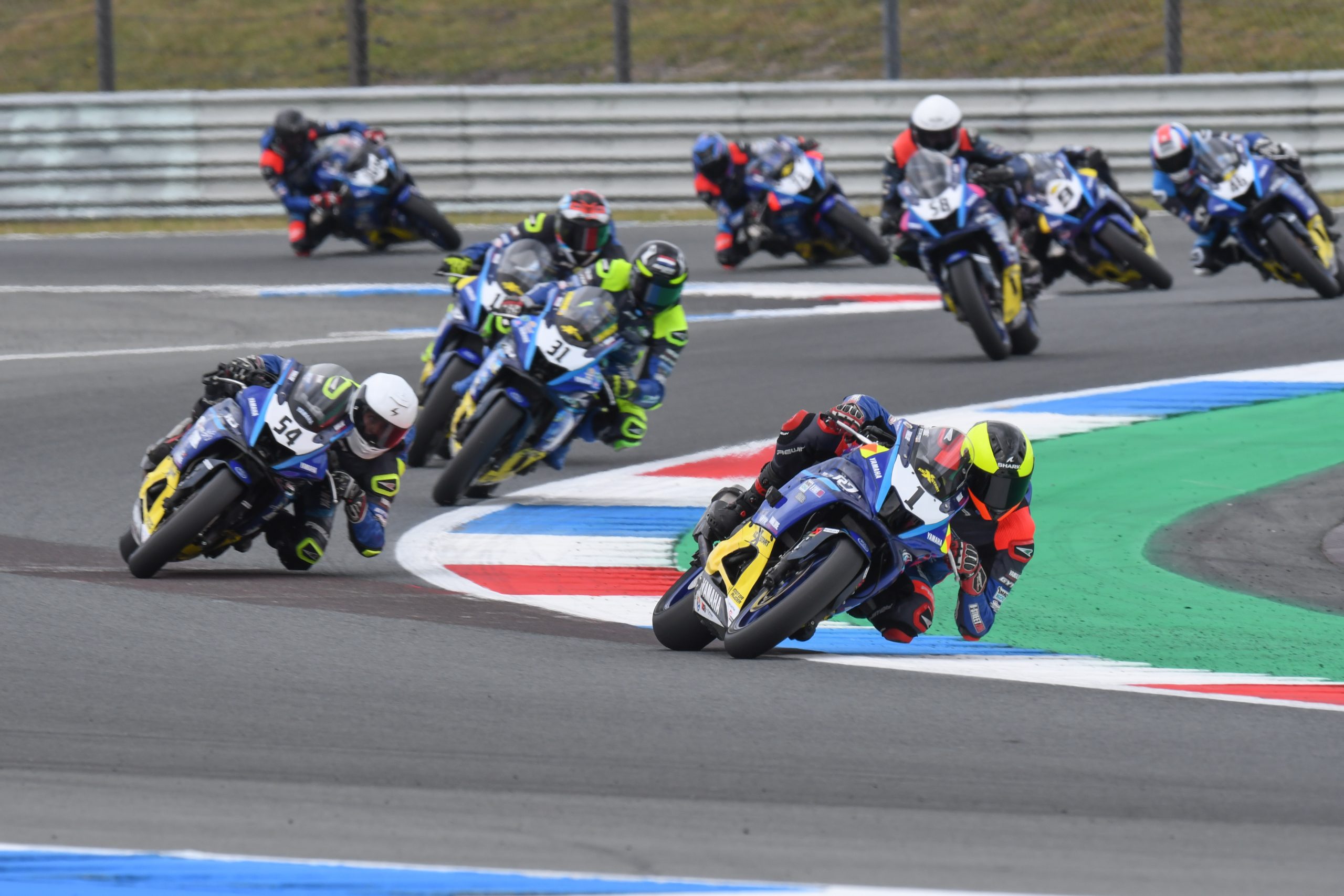 Yamaha R3 R7 Cup Assen