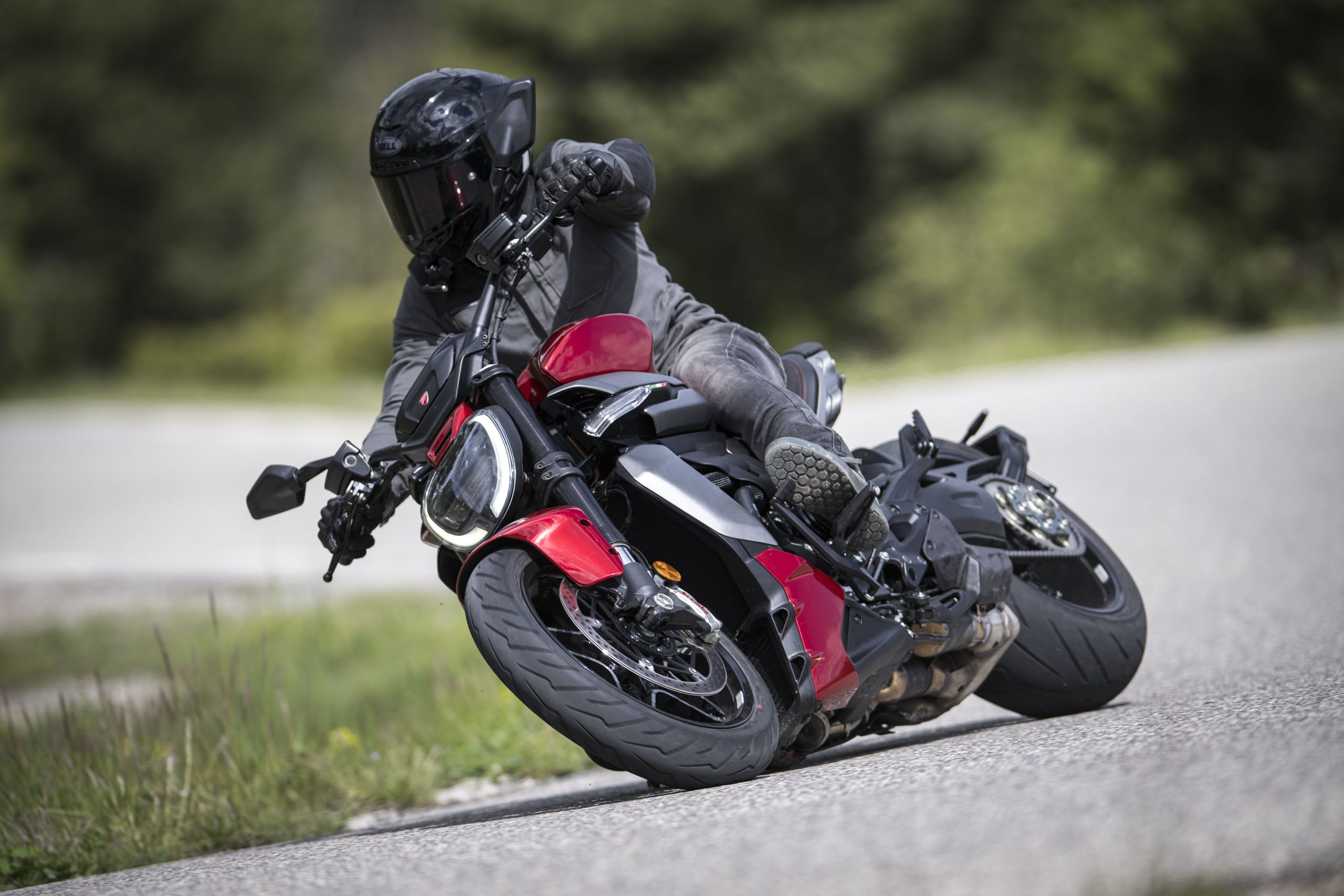 Ducati XDiavel V4