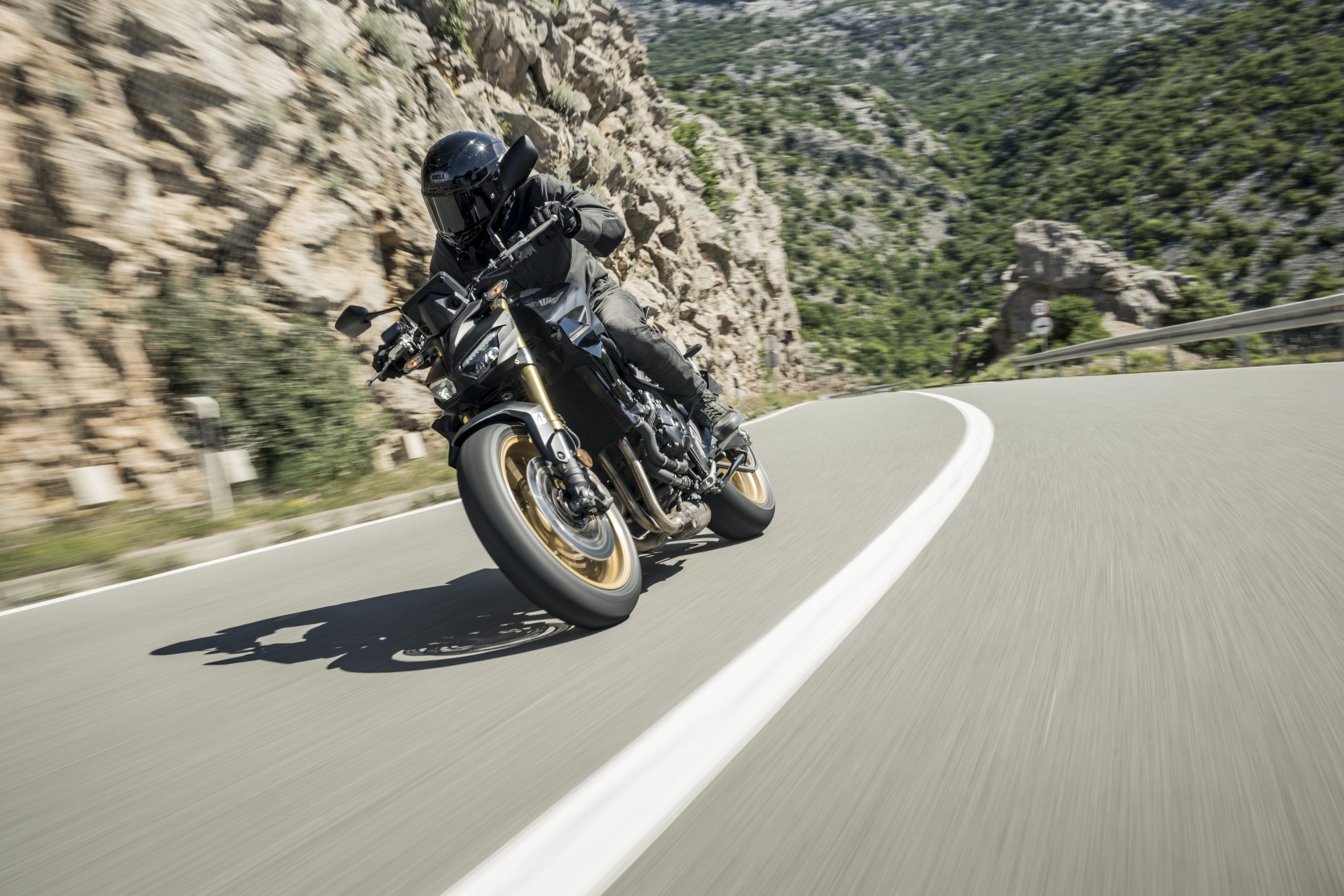 Bridgestone Battlax T33