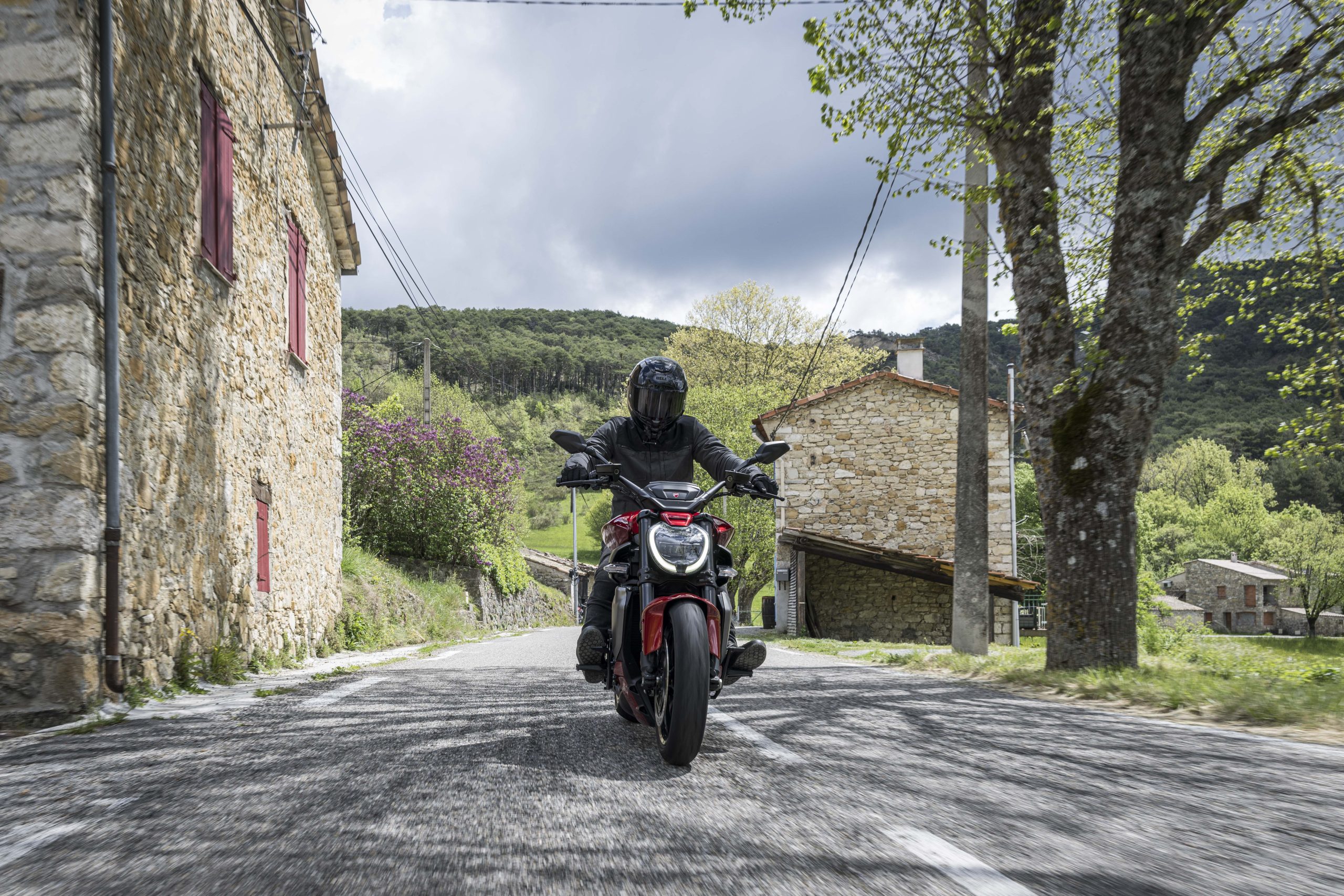 Ducati XDiavel V4