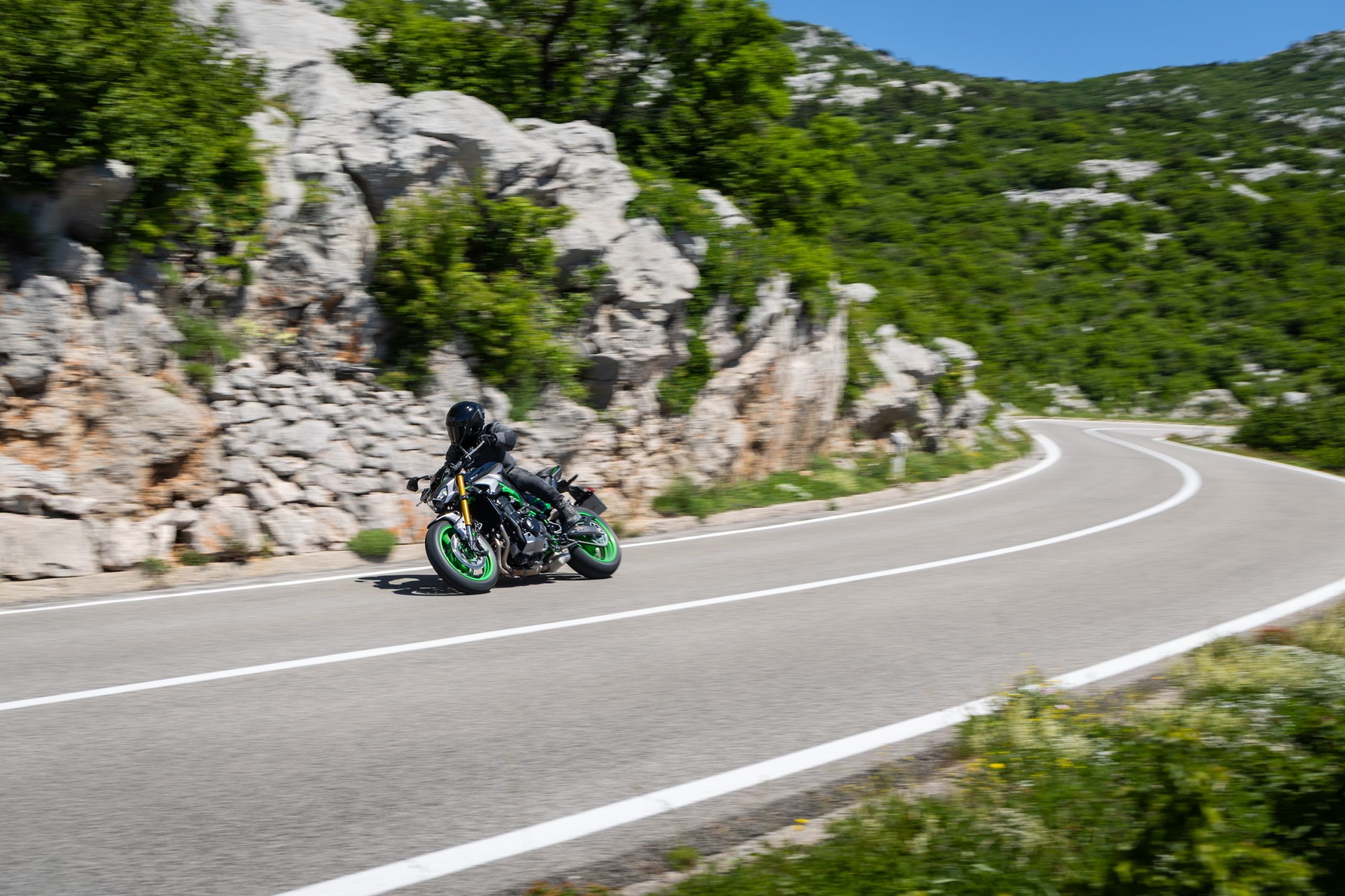 Bridgestone Battlax T33