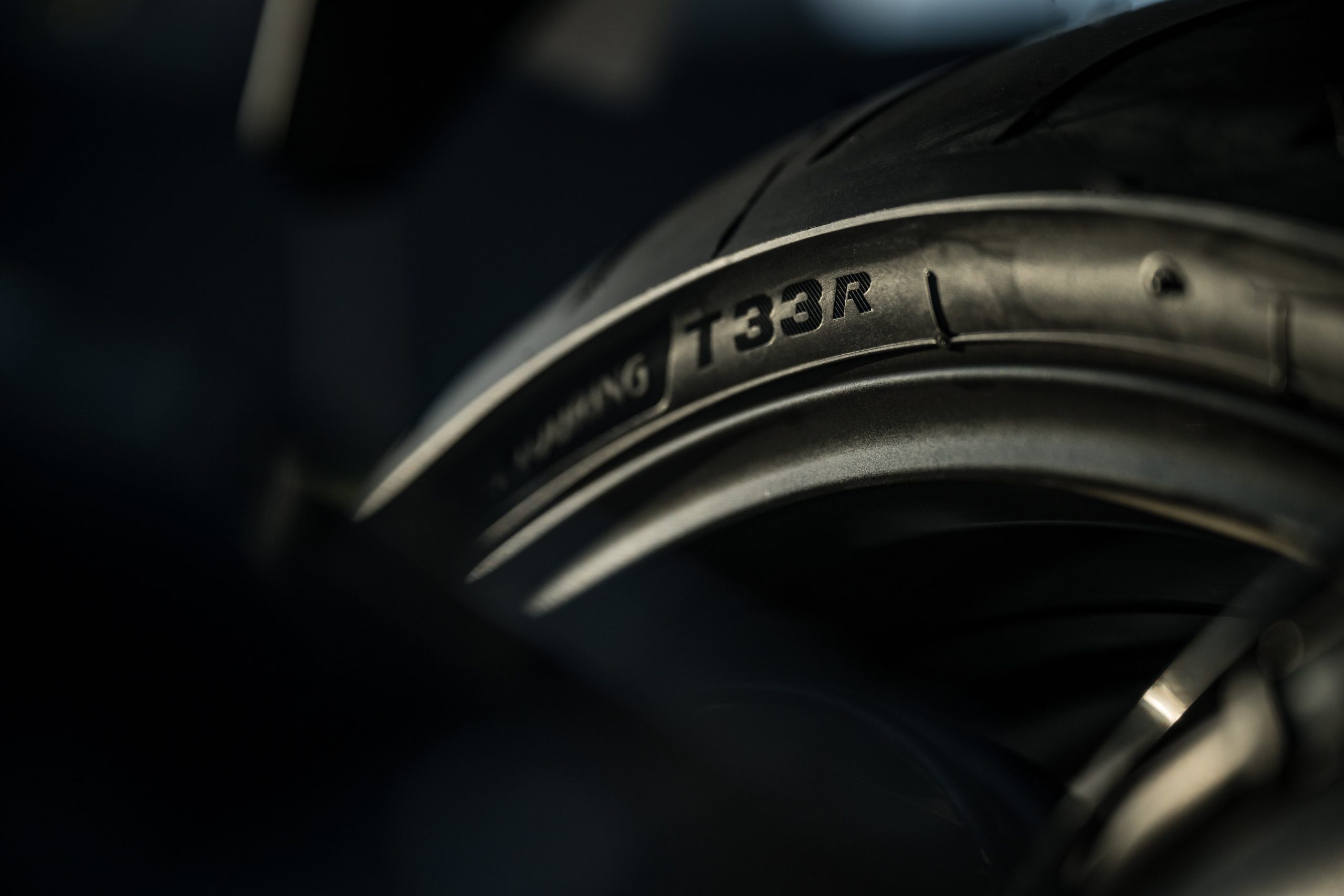 Bridgestone Battlax T33