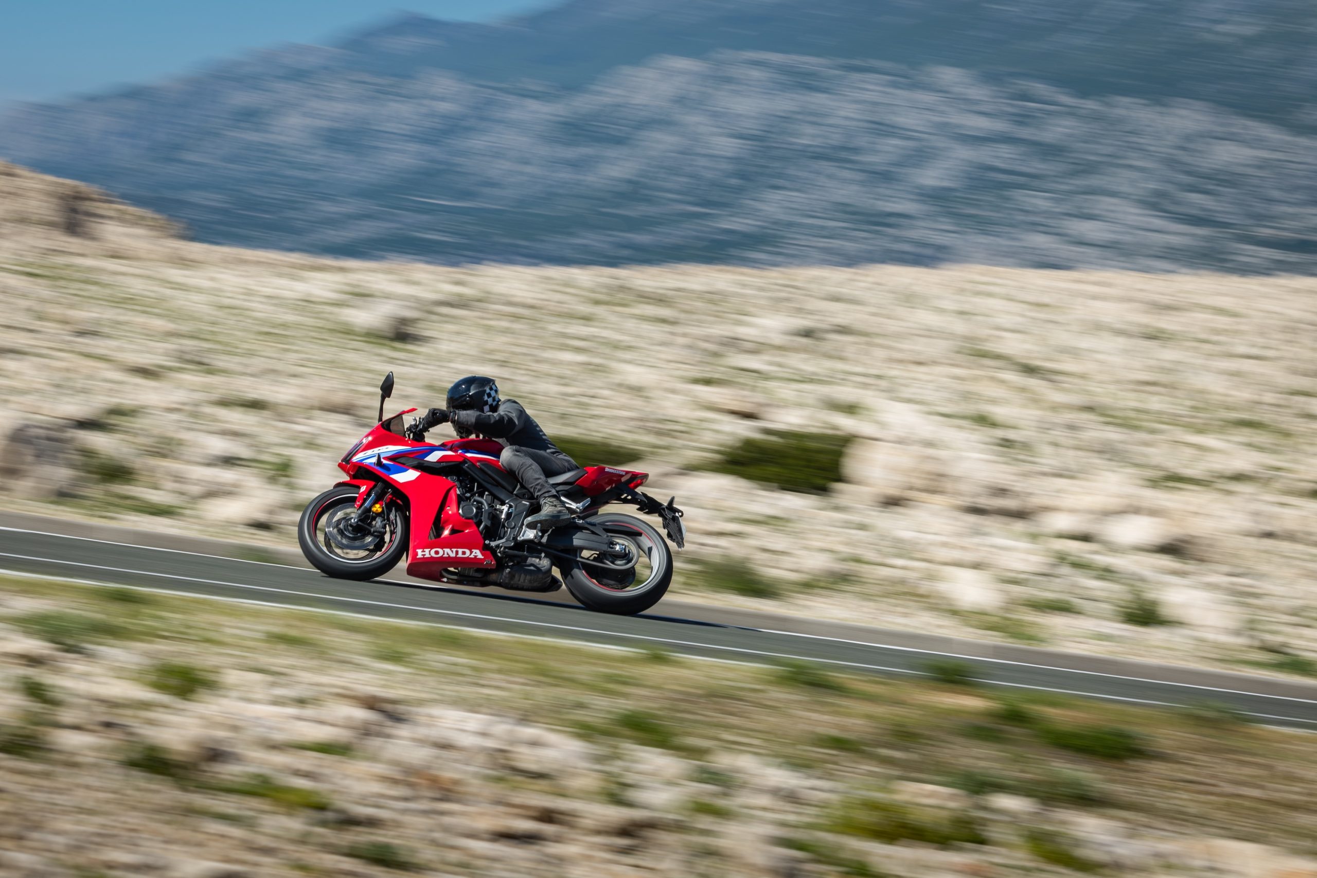 Bridgestone Battlax T33