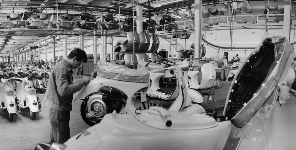Vespa Pontedera factory 1960