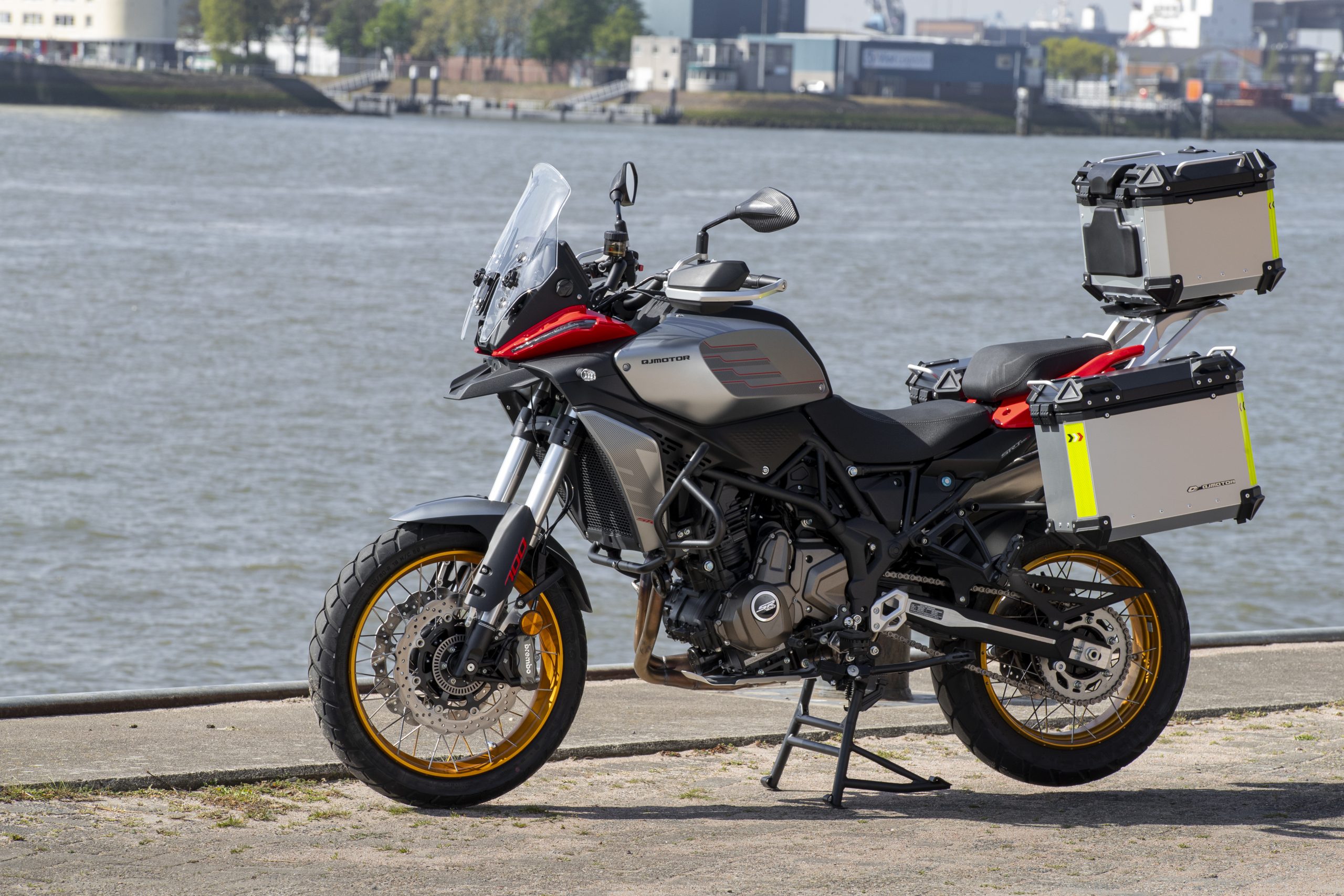 QJMotor SRT 700 SX Touring