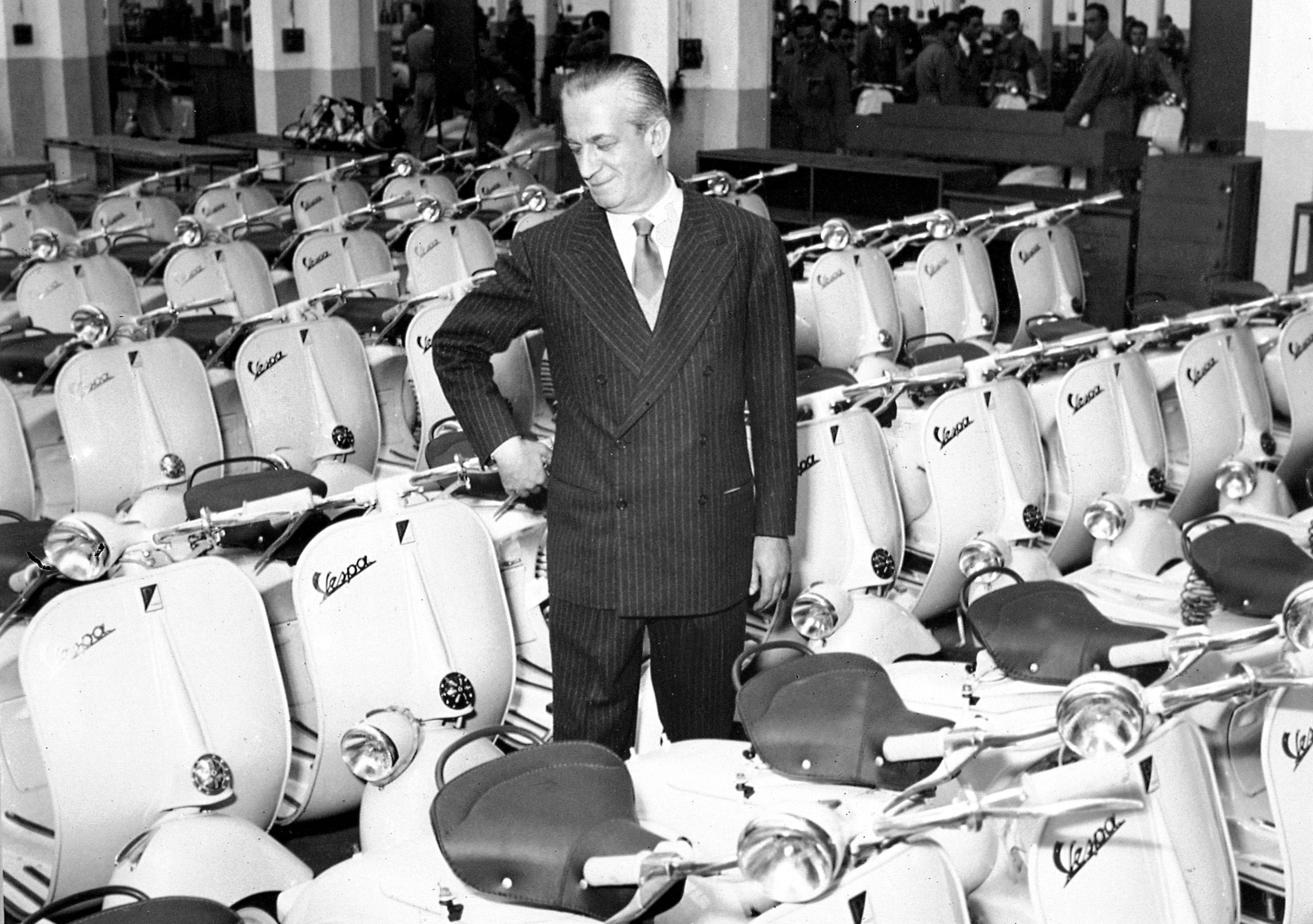 Vespa - Enrico Piaggio 1956