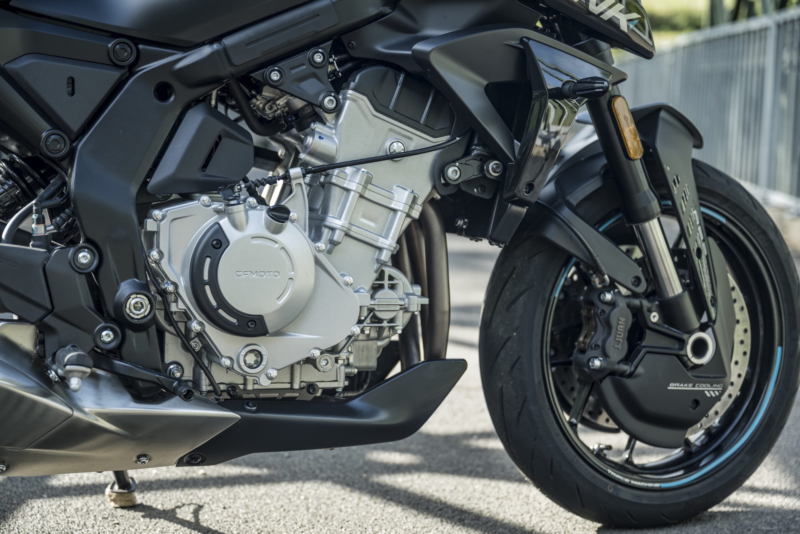 CFMoto 675NK