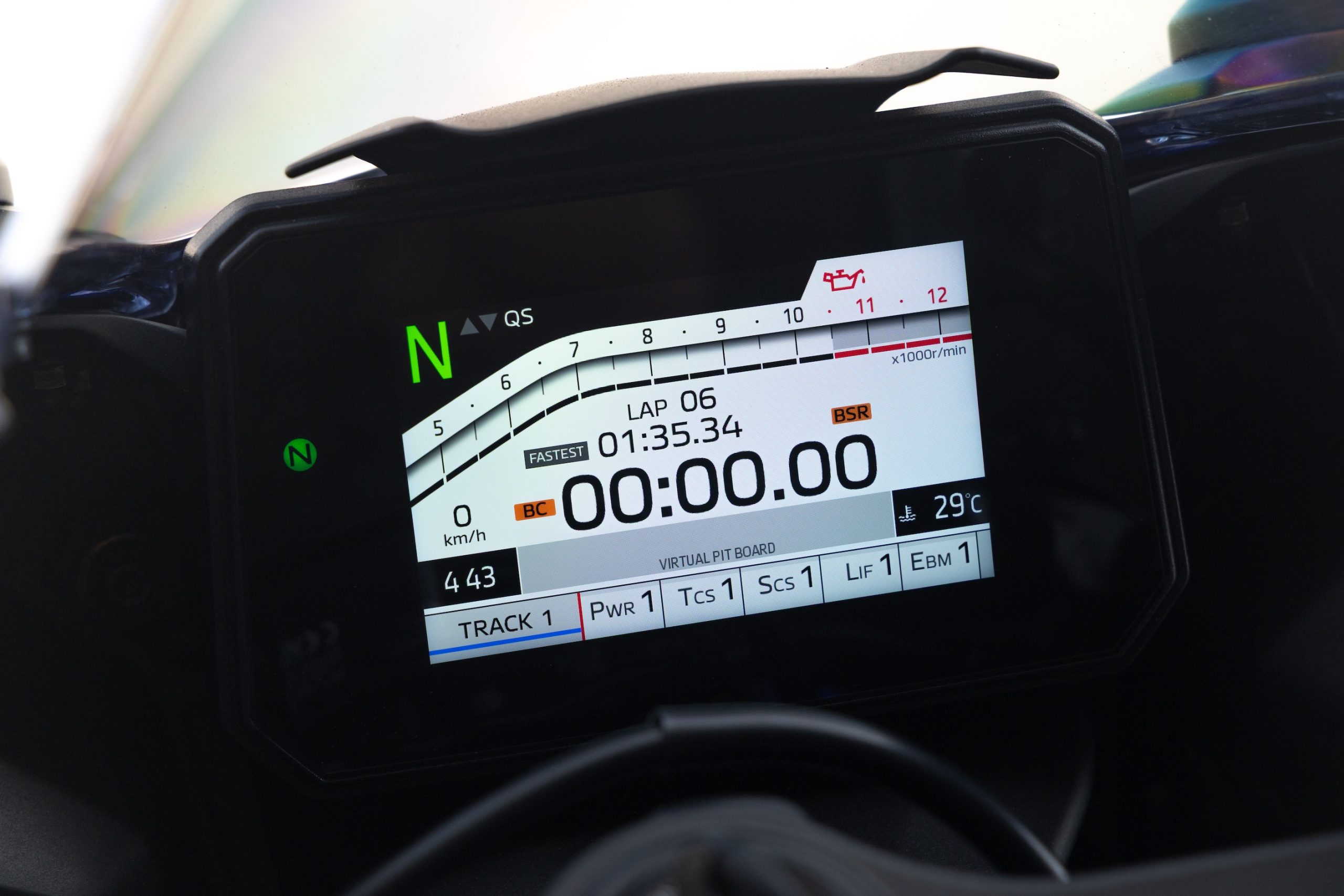 Yamaha R7