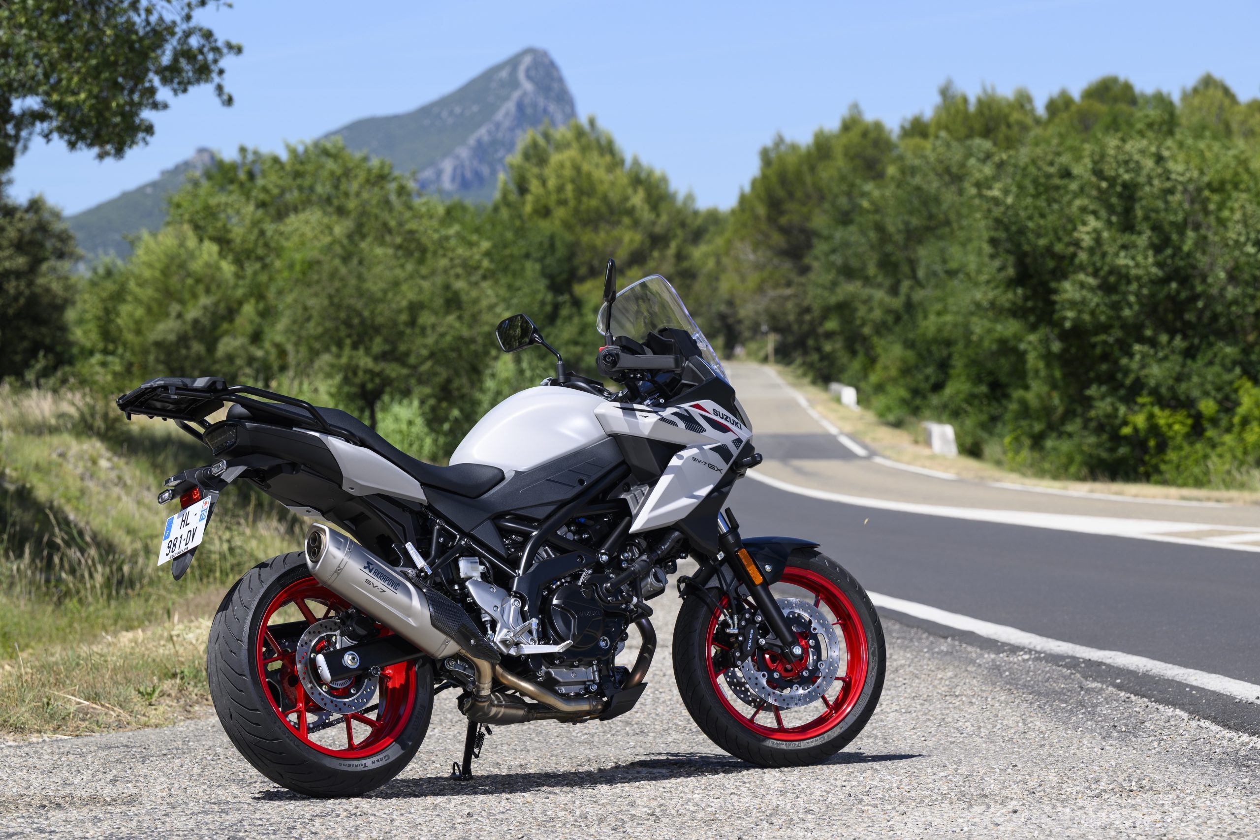 Suzuki SV-7GX