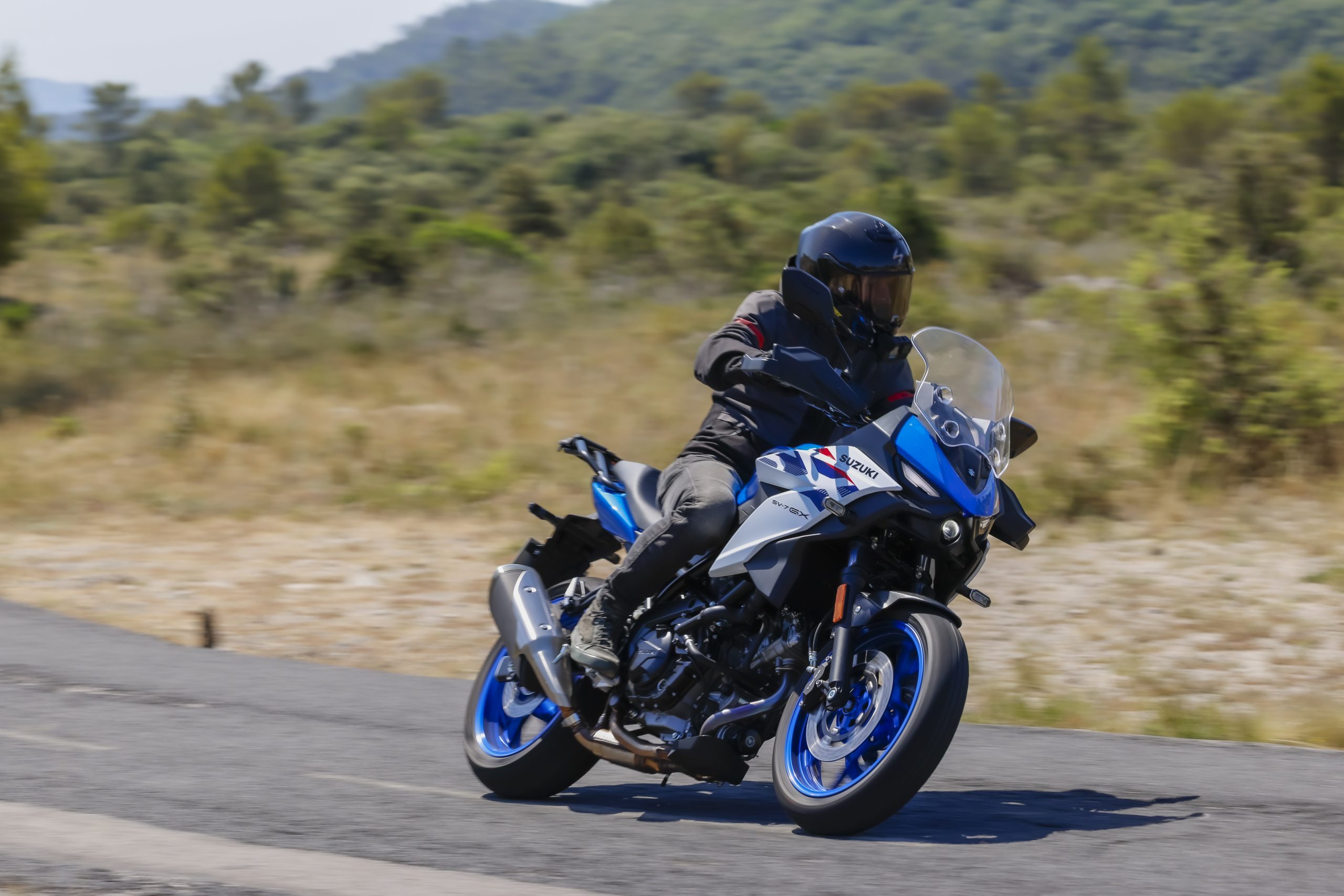 Suzuki SV-7GX