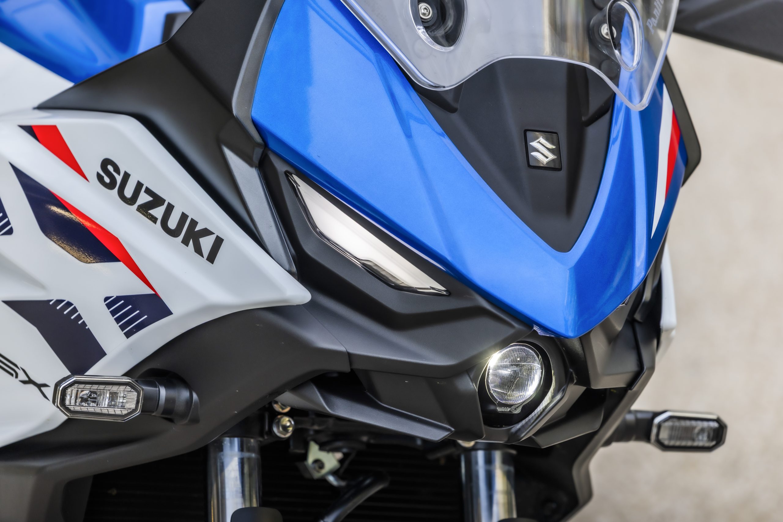Suzuki SV-7GX