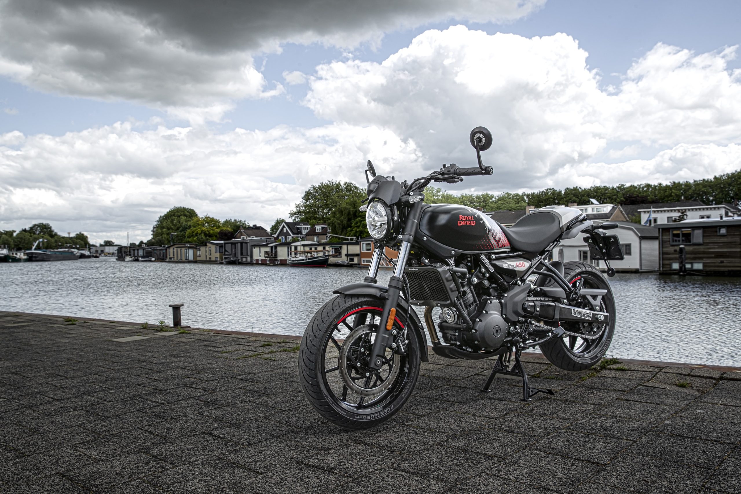 Royal Enfield Guerrilla 450 Apex