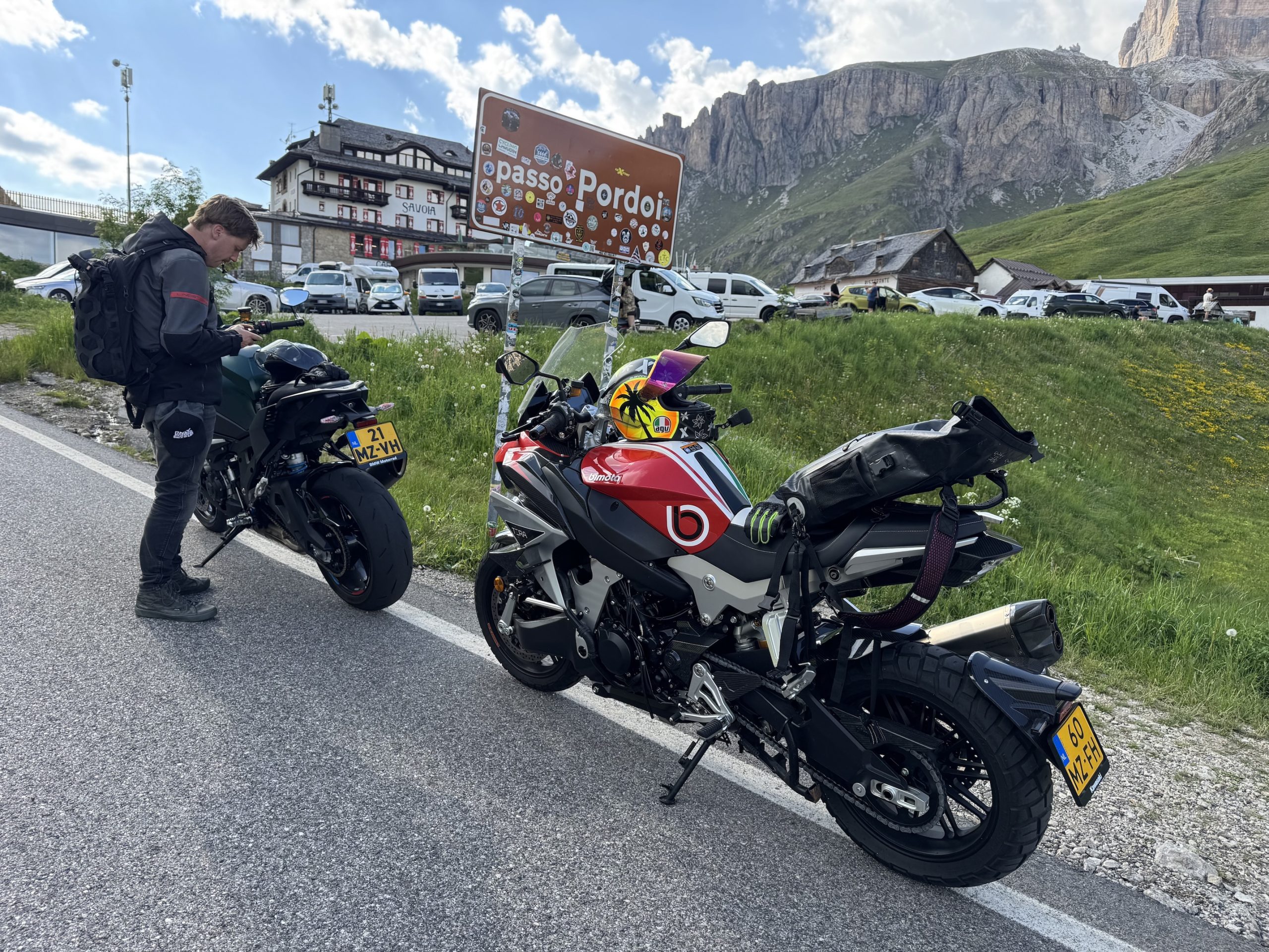 BMW M 1000 XR Bimota Tesi H2 Tera