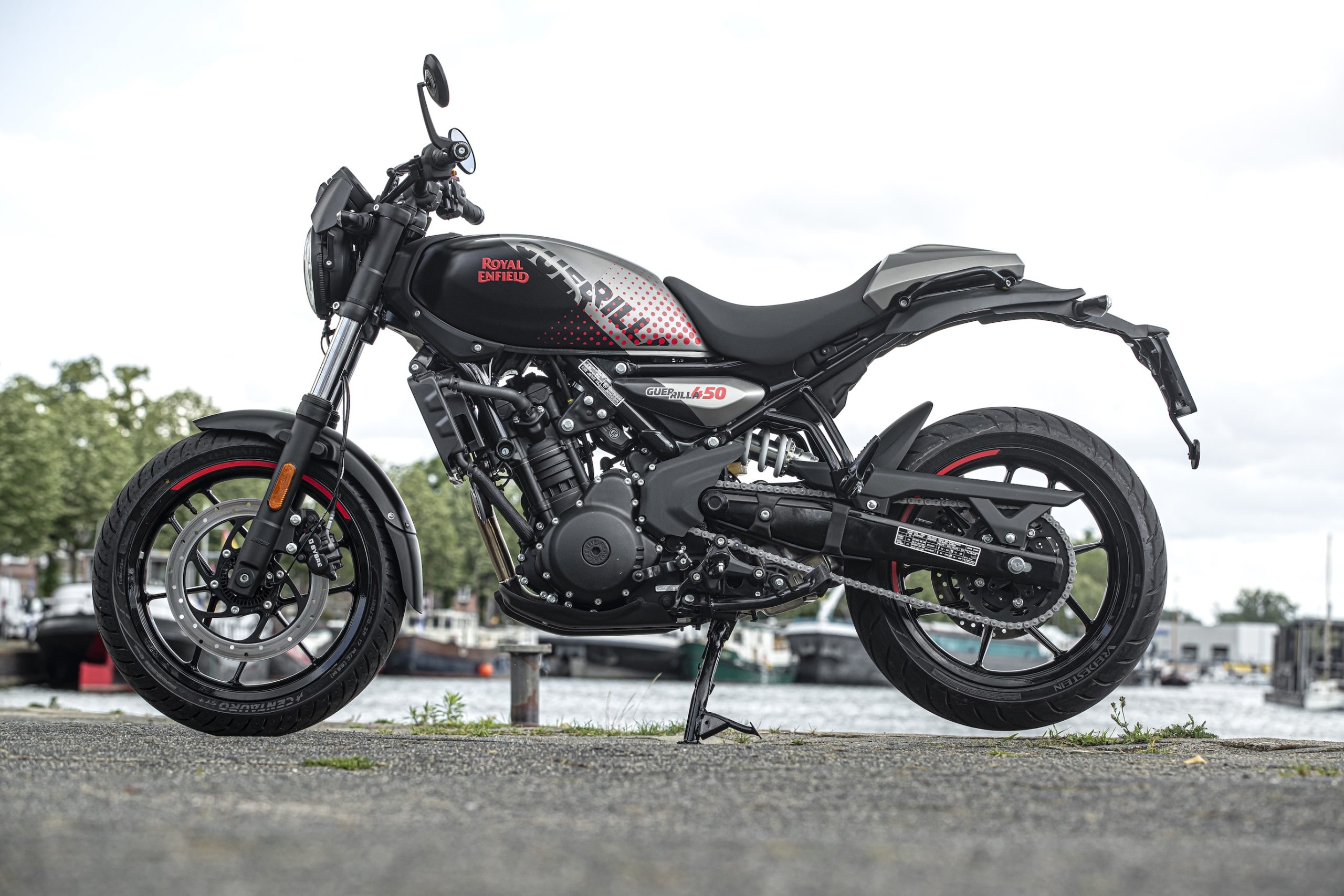 Royal Enfield Guerrilla 450 Apex